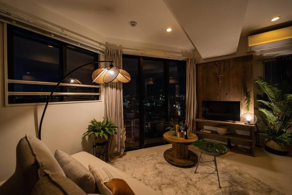 The Penthouse Ginowan Apartment Urasoe Exterior photo